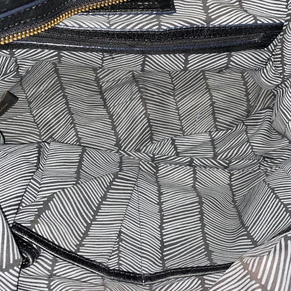 BCBGMAXAZRIA black leather bag - Picture 9 of 11